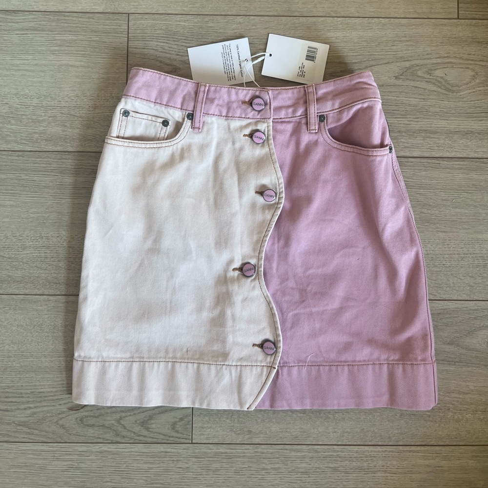 NWT! Ganni cut line denim skirt